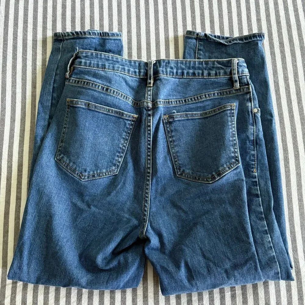 PacSun Mom Jeans Size 28